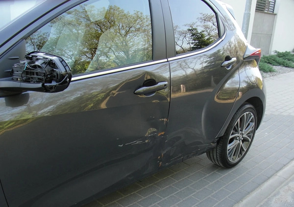 Toyota Yaris cena 54800 przebieg: 8000, rok produkcji 2023 z Bierutów małe 277